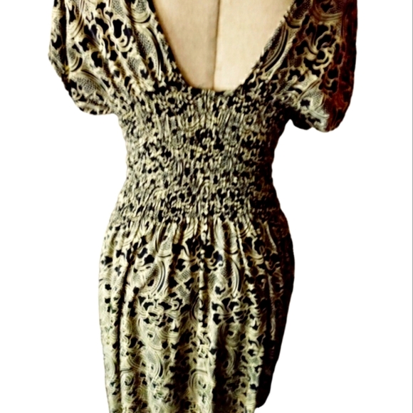 Dress - Picture 4 of 5